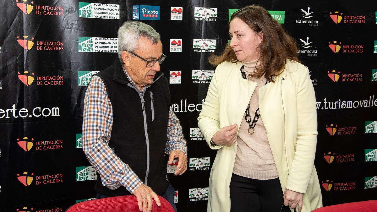 La Diputación de Cáceres y los municipios del valle del Jerte analizan la situación de la vivienda