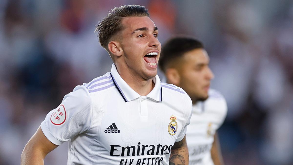 Iker Bravo celebra un gol con el Madrid Juvenil