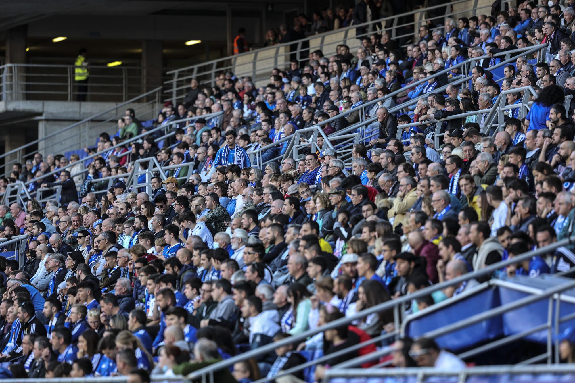 En imágenes: así fue el encuentro entre Real Oviedo y Granada en el Tartiere