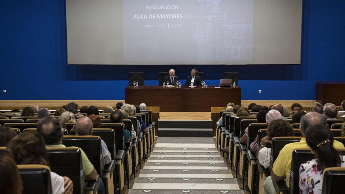 Inauguración del Aula de Mayores de la UMA en un curso pasado.