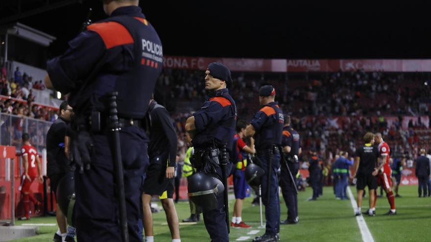 Els Girona-Barça de futbol i bàsquet mobilitzaran uns 300 efectius de seguretat