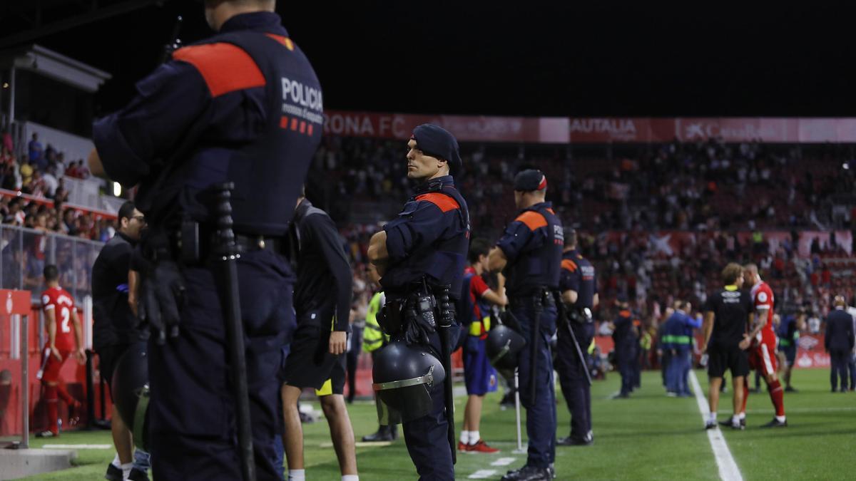 Mossos a Montilivi en un Girona-Madrid de Copa el 2019