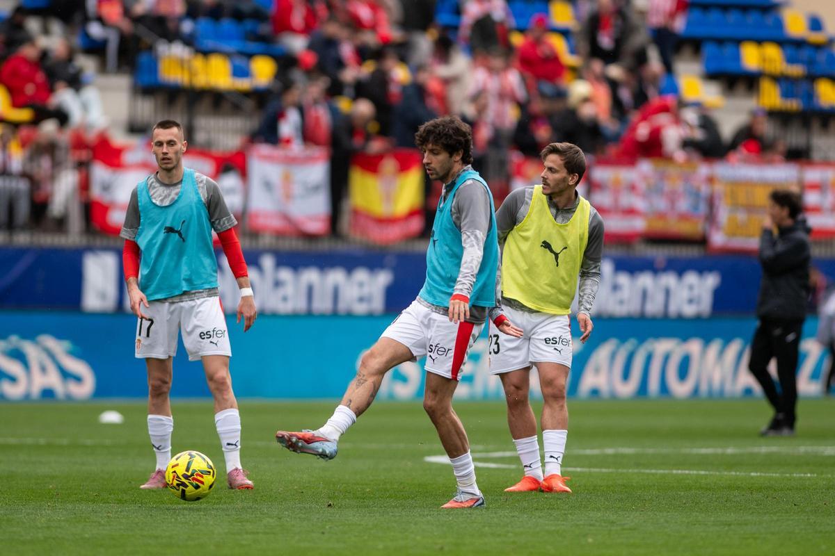 En imágenes: las fotos del partido entre el Andorra y el Sporting de Gijón