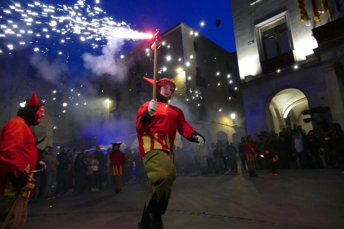 EN IMATGES | L'Entxipa't i la Diabòlica encenen la primera jornada de les Fires i Festes de la Santa Creu