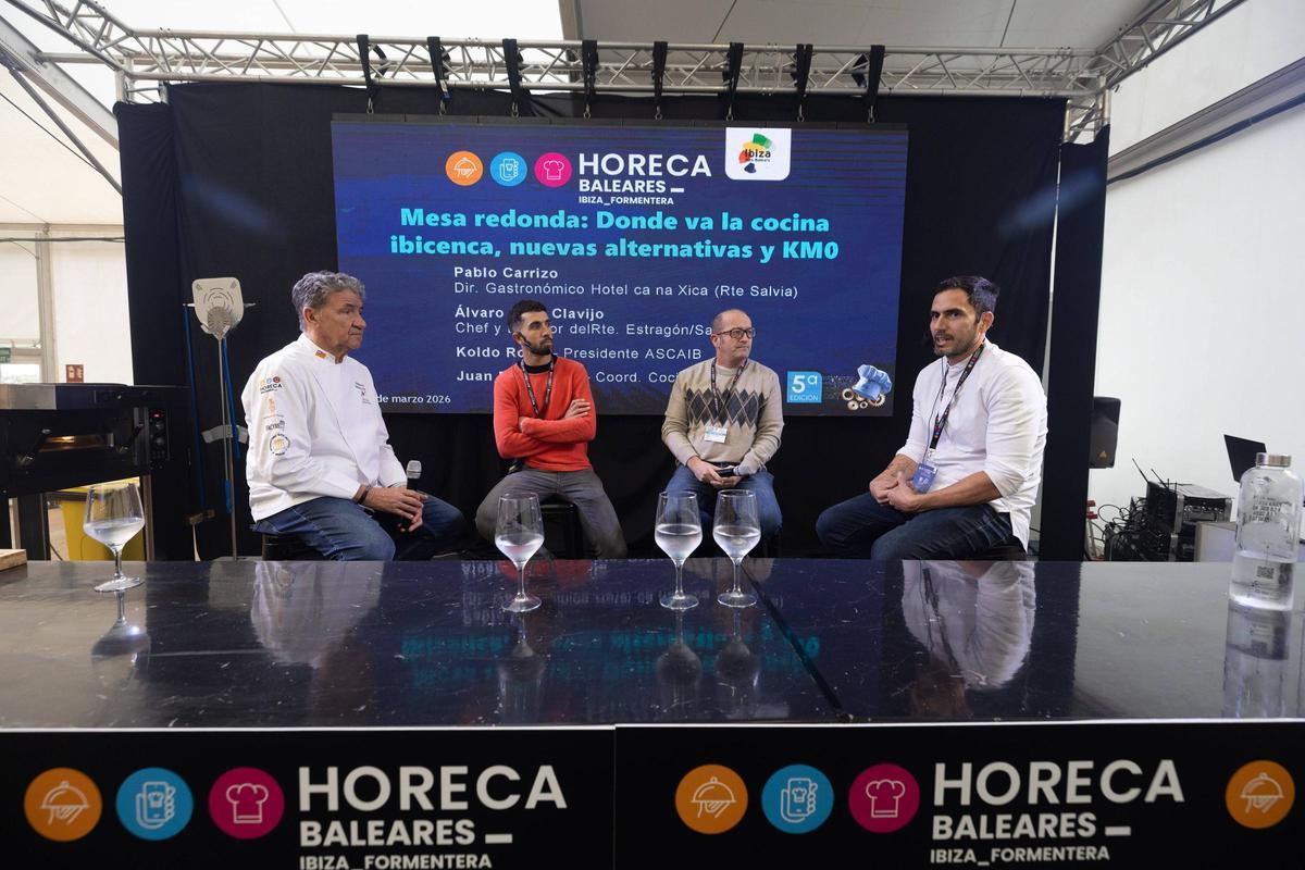 Koldo Royo, Álvaro Sanz, Juan Fernández y Pablo Carrizo este jueves en la mesa redonda de Horeca Ibiza