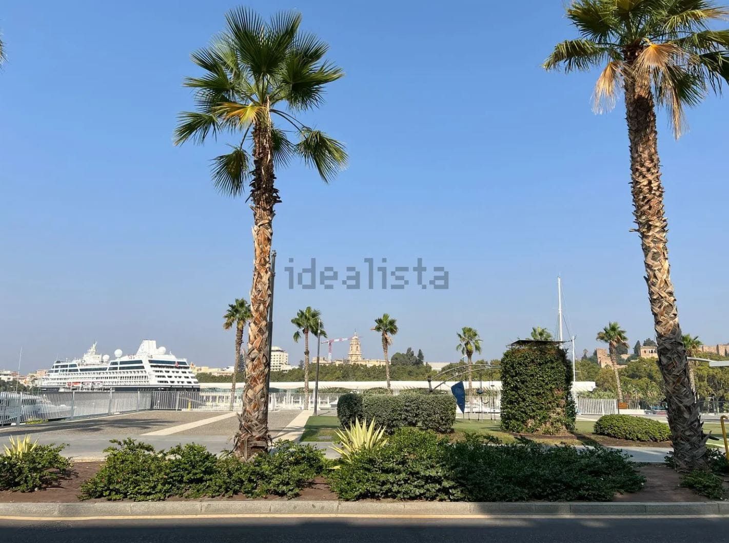 Galería de imágenes del impresionante ático que Marisol tiene en pleno Málaga y que vende por 1,5 millones de euros