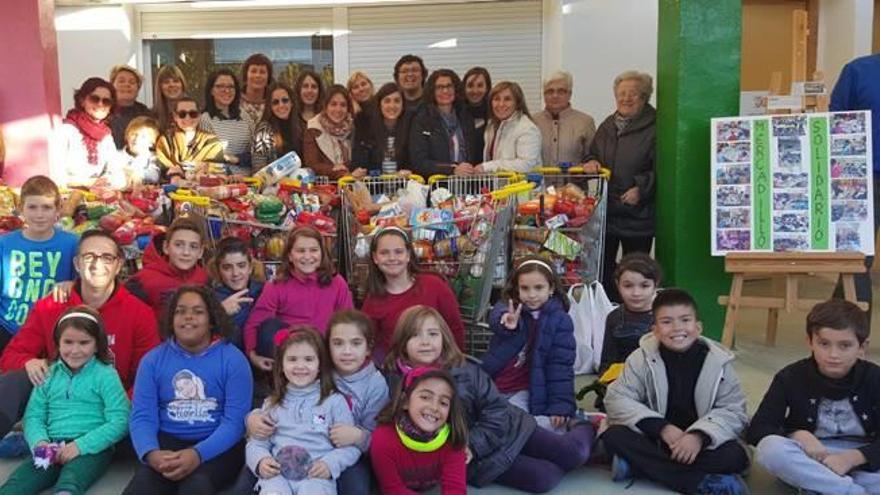 Carros solidarios del colegio Colón de Sax