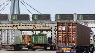 El transporte por carretera asegura que sin ampliación el puerto se bloqueará como en 2021