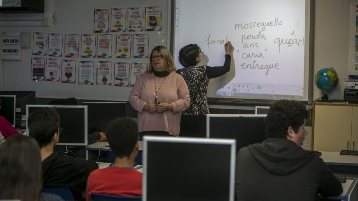 Clases de Valenciano en un instituto de Secundaria de la provincia.
