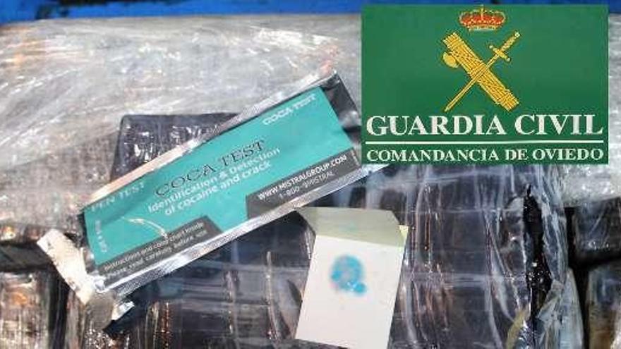 La Guardia Civil descarta que la cocaína hallada en el mar venga de Galicia