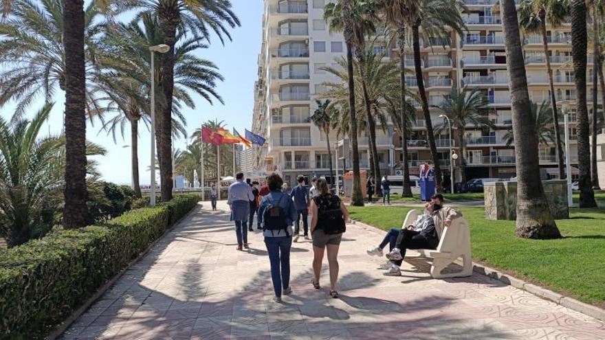 El paseo marítimo de Cullera recuperará el trasiego. | JOAN GIMENO