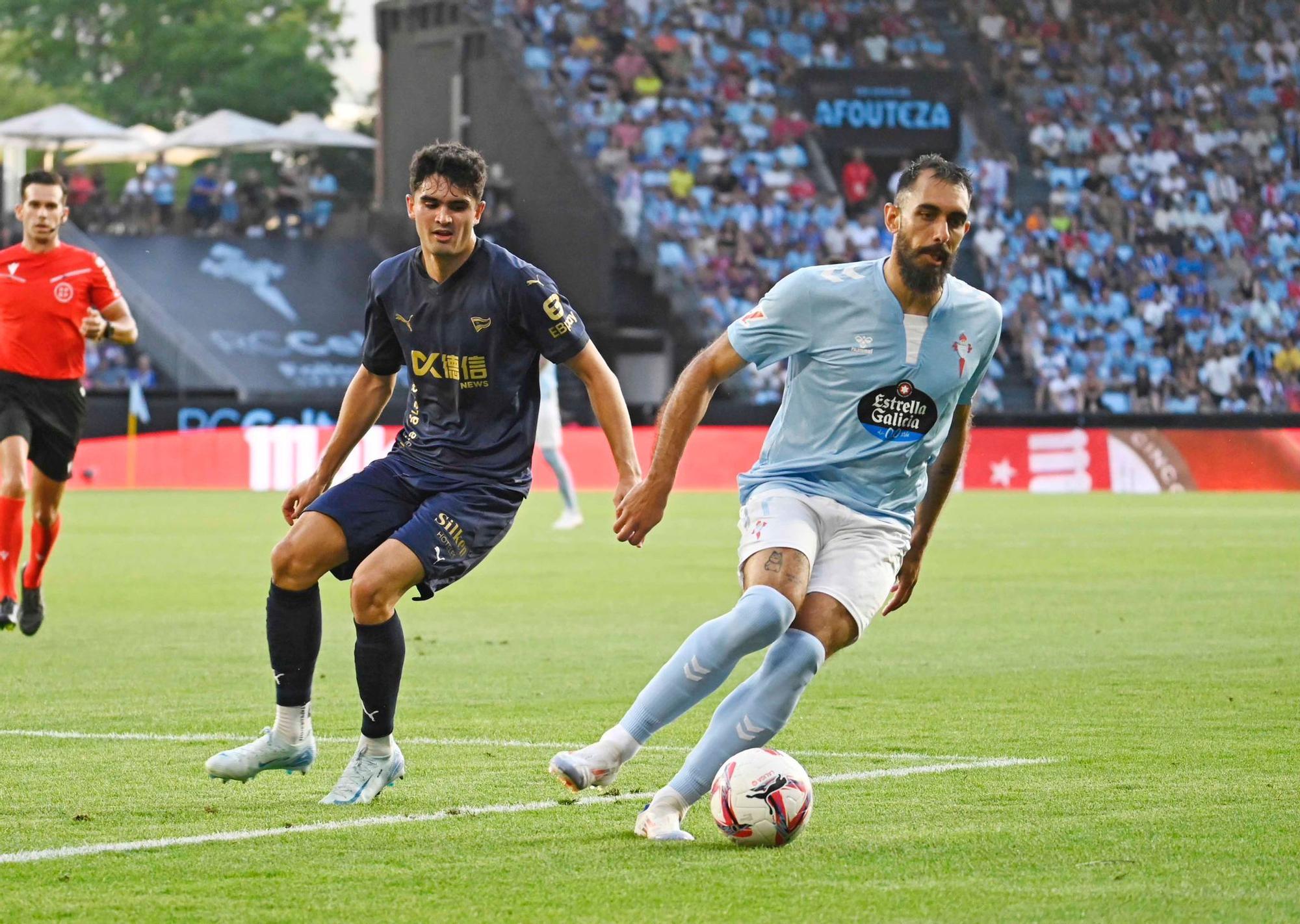 Las mejores fotografías del estreno liguero con victoria del Celta ante el Alavés