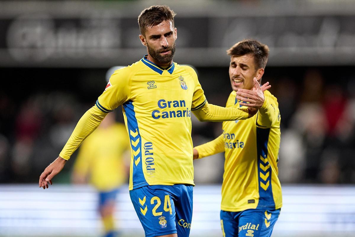 Pejiño y Manu Fuster durante el partido de ida entre el Castellón y la UD en Castalia
