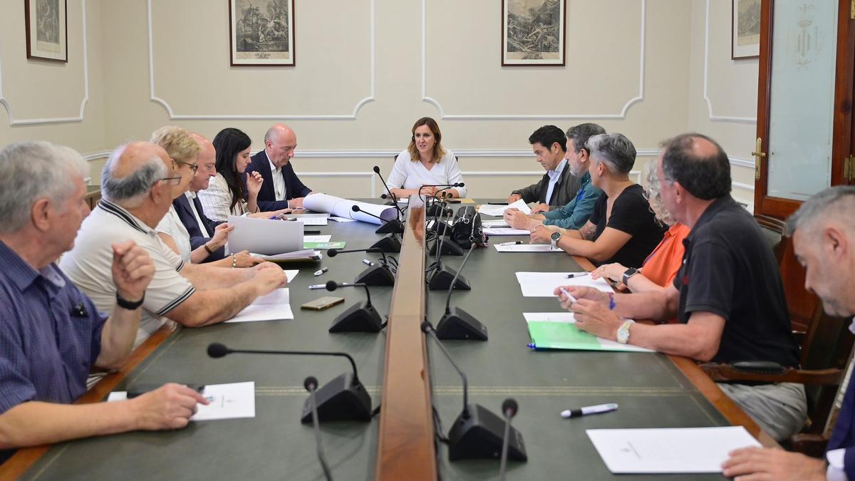 Reunión de Catalá con los vecinos.