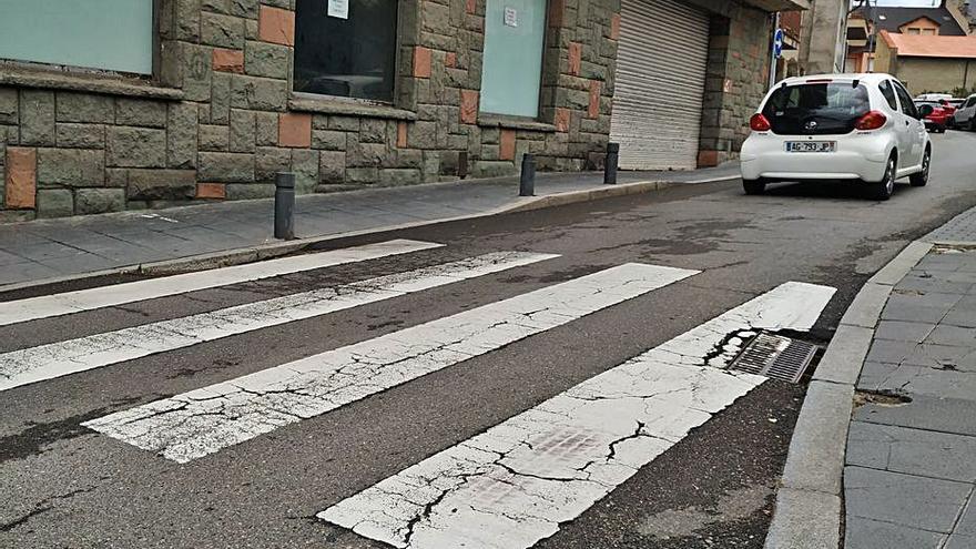 Un tram malmès del carrer Higini de Rivera | ANDREA IZQUIERDO