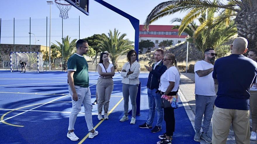 Santa Cruz pone a disposición de la población de Añaza un nuevo polideportivo