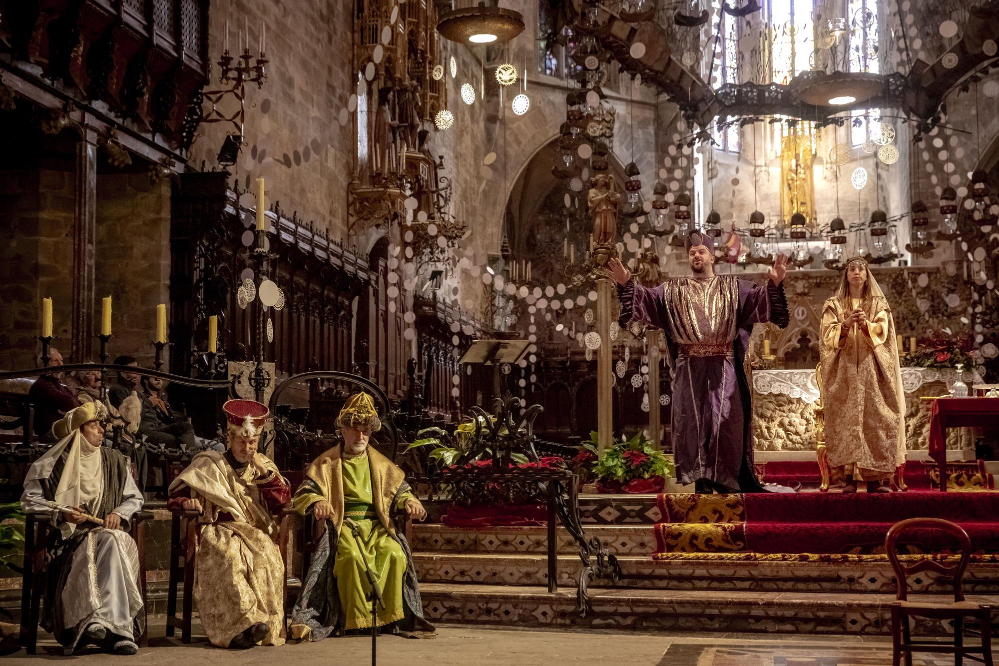 Presentación de la obra 'L’Adoració dels Reis d’Orient', en la Catedral de Palma