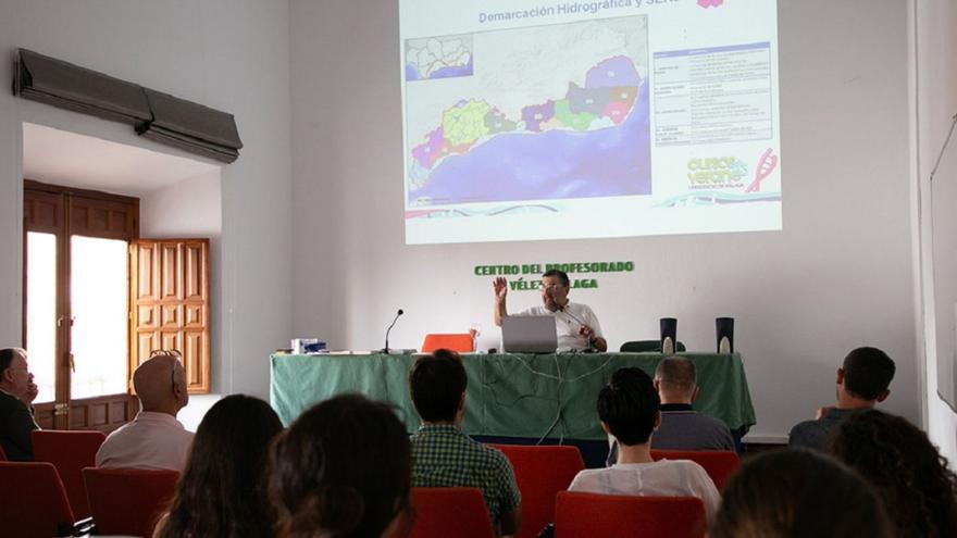 José Ruiz Sinoga, experto en agua: «No estamos en una vía sin retorno, hay soluciones»