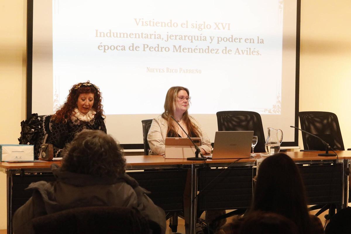 La historiadora Nieves Rico durante su intervención en las celebraciones del cumpleaños de Pedr Menéndez