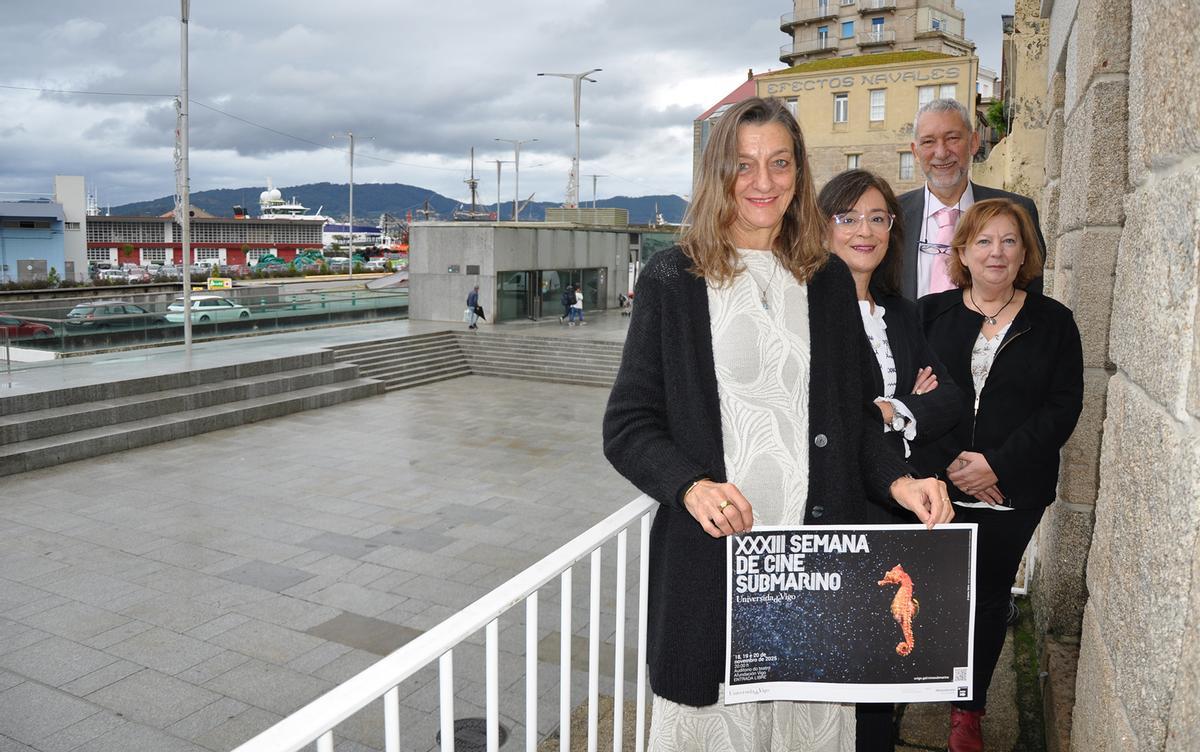 Susana Reboreda, Cristina Iglesias, Jesús Souza y Elsa Vázquez, en Redeiras.