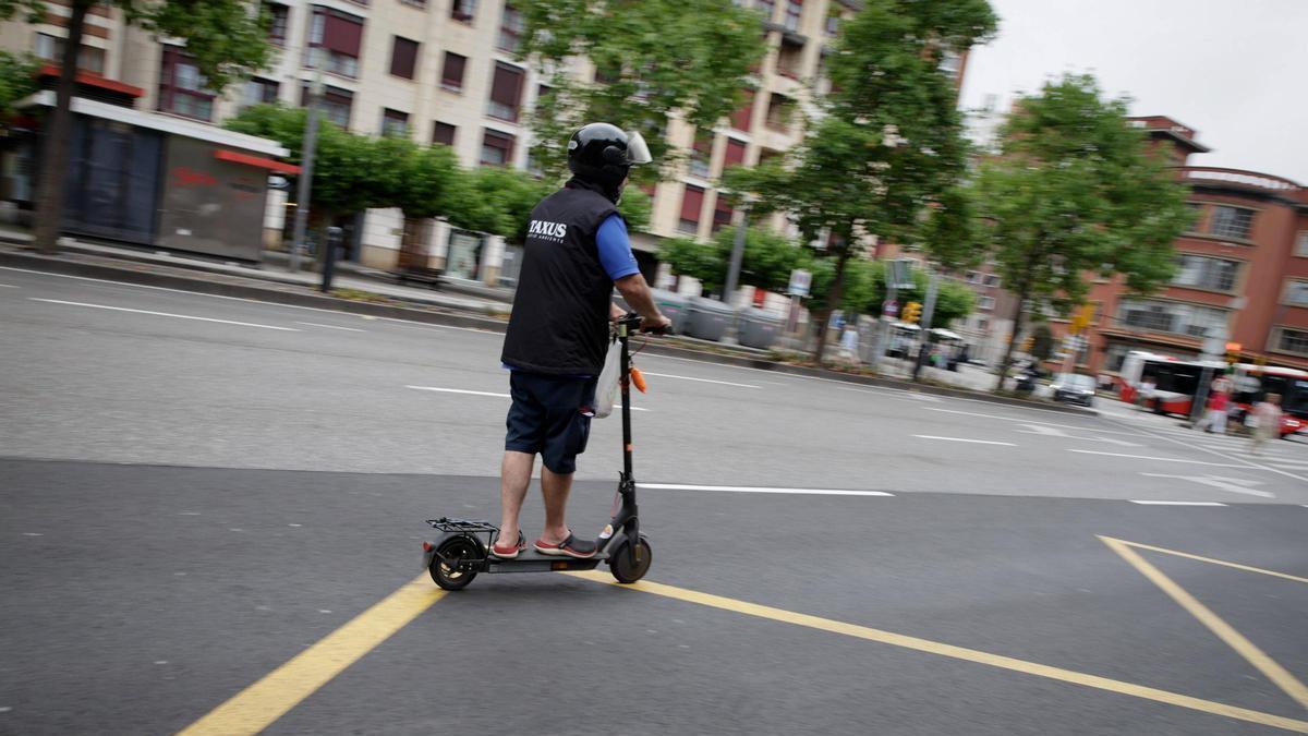 La prohibición de los patinetes en el centro de Gijón: una decisión pionera que revoluciona la calle y provoca bronca política