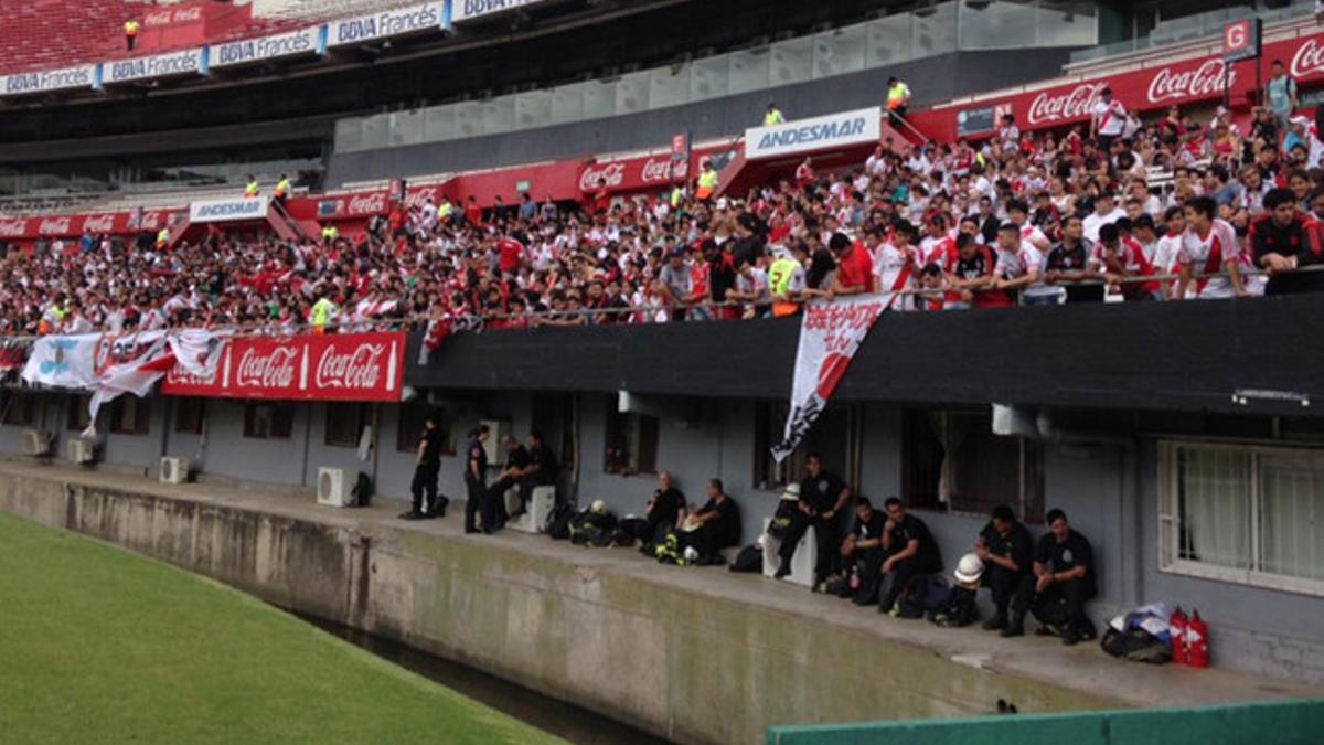 La afición arropó a River antes de su viaje