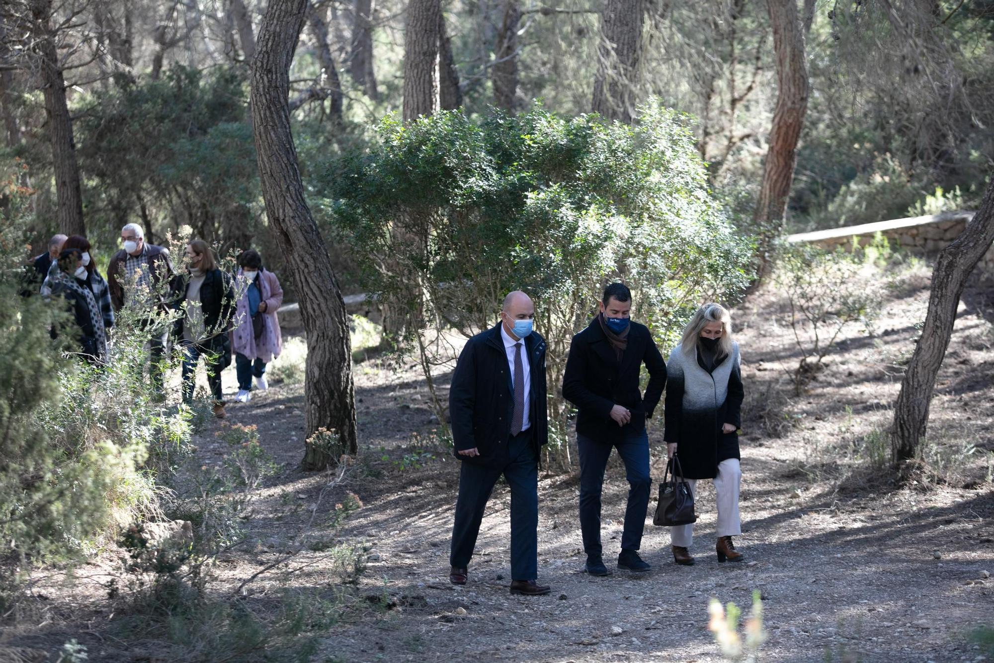 Homenaje a las víctimas del accidente aéreo de ses Roques Altes