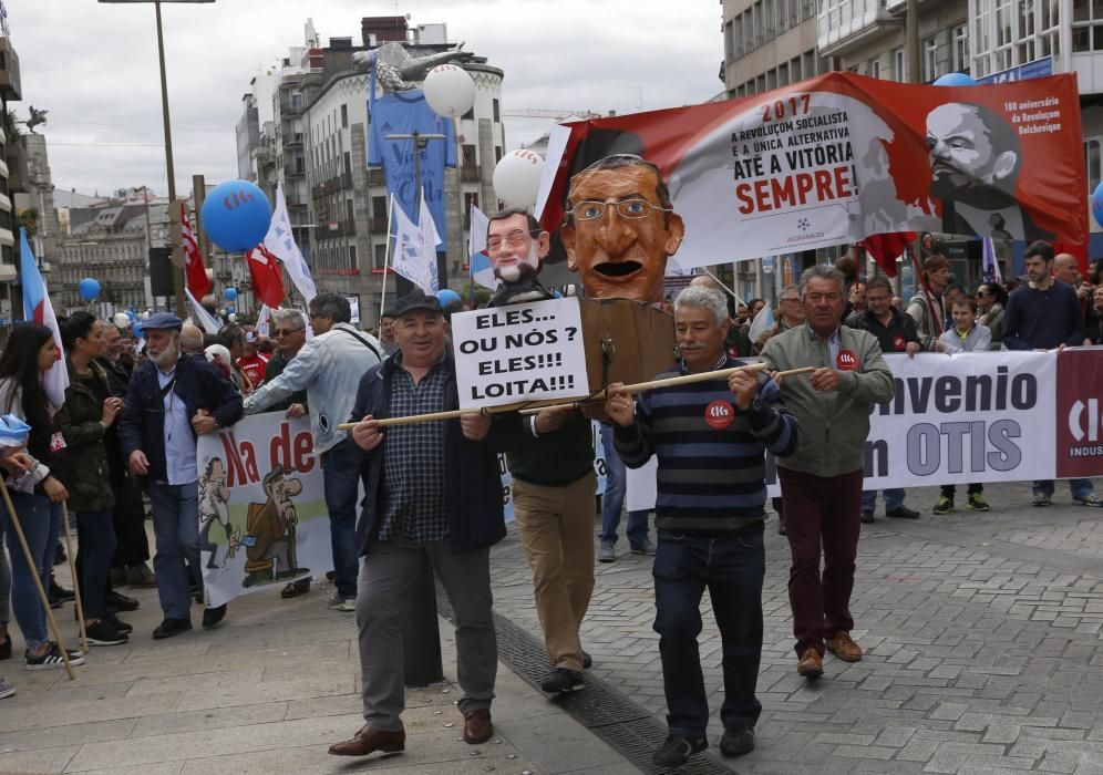 Día del Trabajador en Vigo | Miles de personas exigen la derogación de la reforma laboral