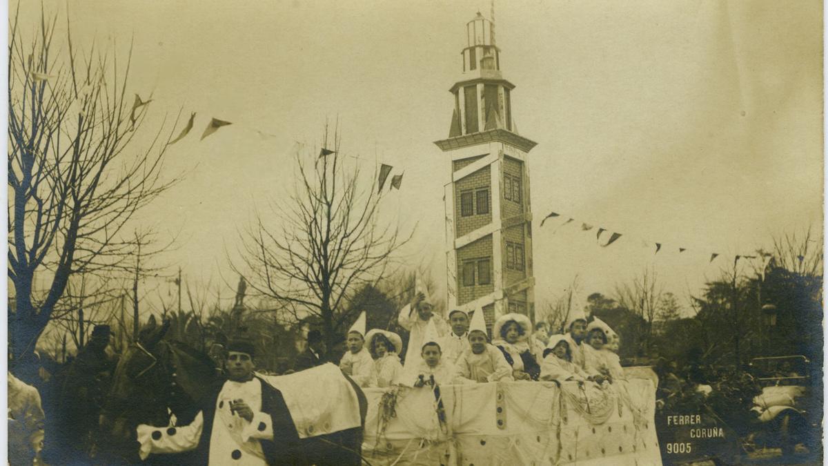 Carroza de la Torre de Hércules en el Carnaval de 1916