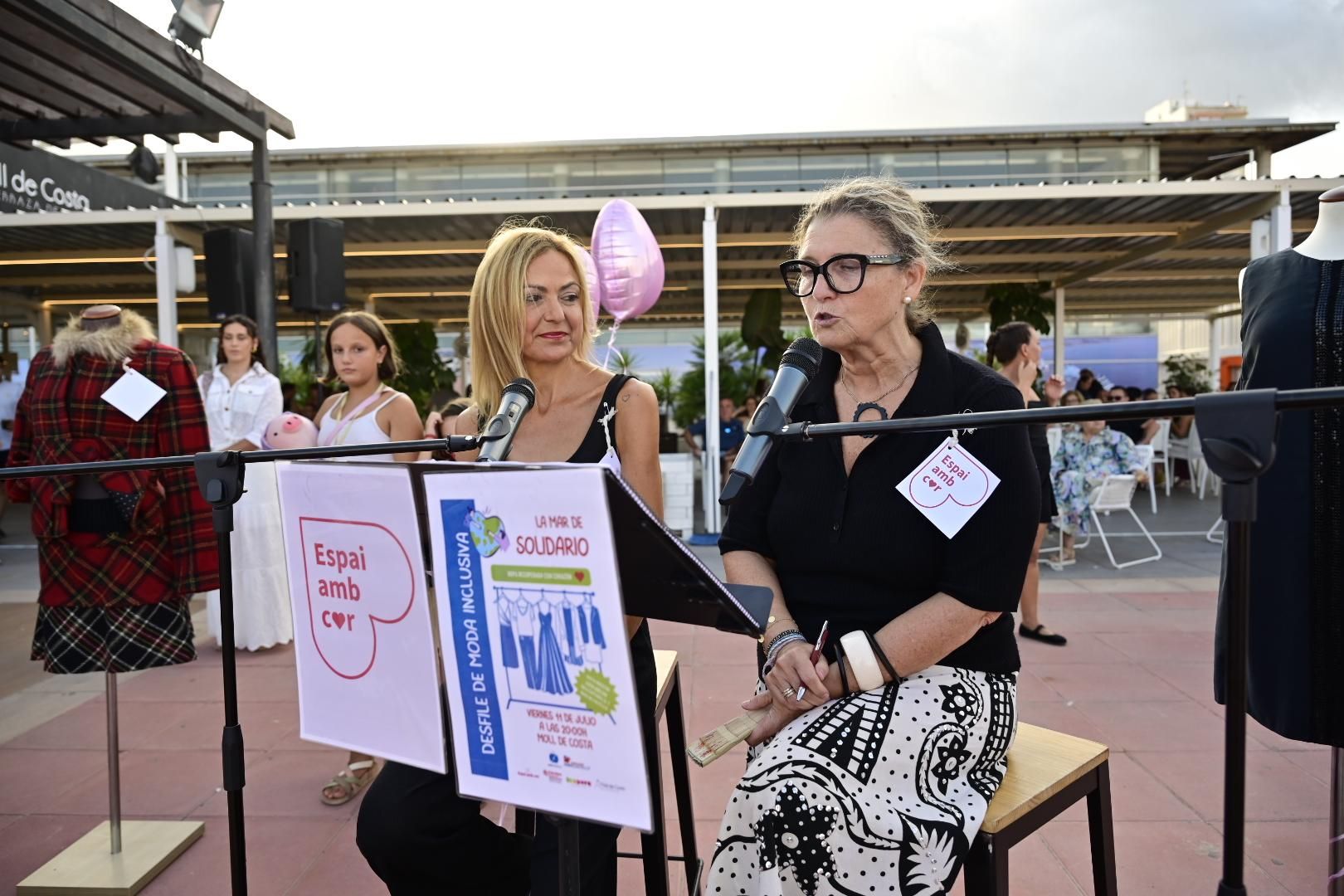 El Moll de Costa se viste de moda con el desfile solidario de Cáritas
