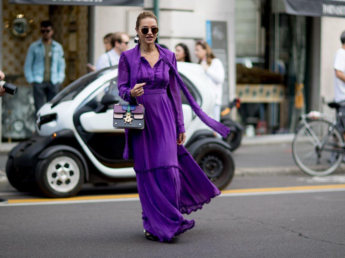 Look morado en el streetstyle de la Semana de la moda de Milán