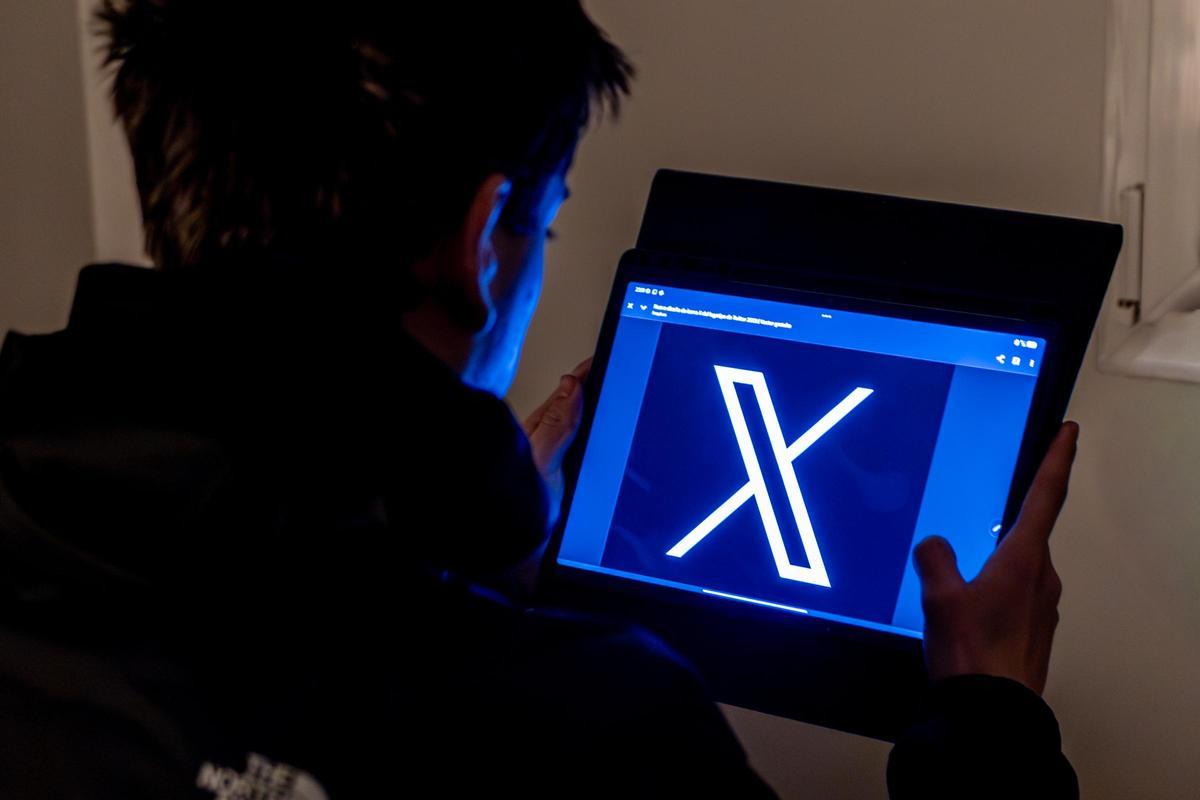 Las Rozas impulsa un pacto para retrasar el uso del móvil entre jóvenes.