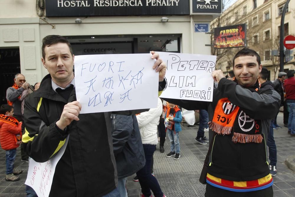 Así ha sido la protesta de la afición del Valencia