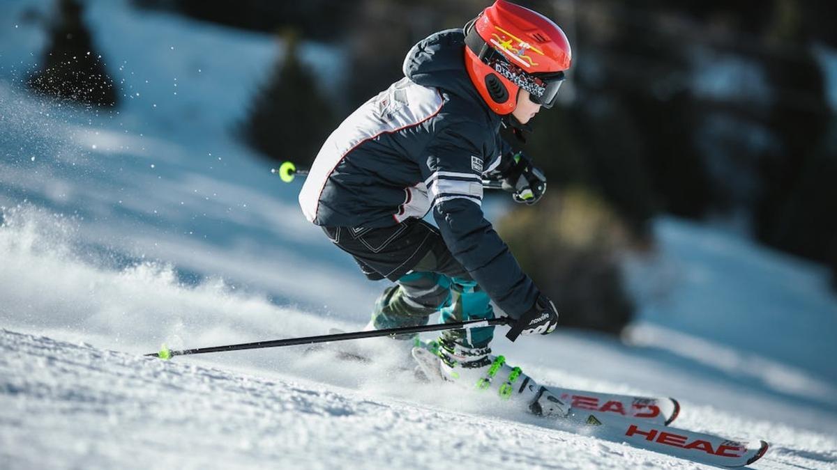 Disfruta de la nieve en las mejores estaciones de esquí cerca de València.