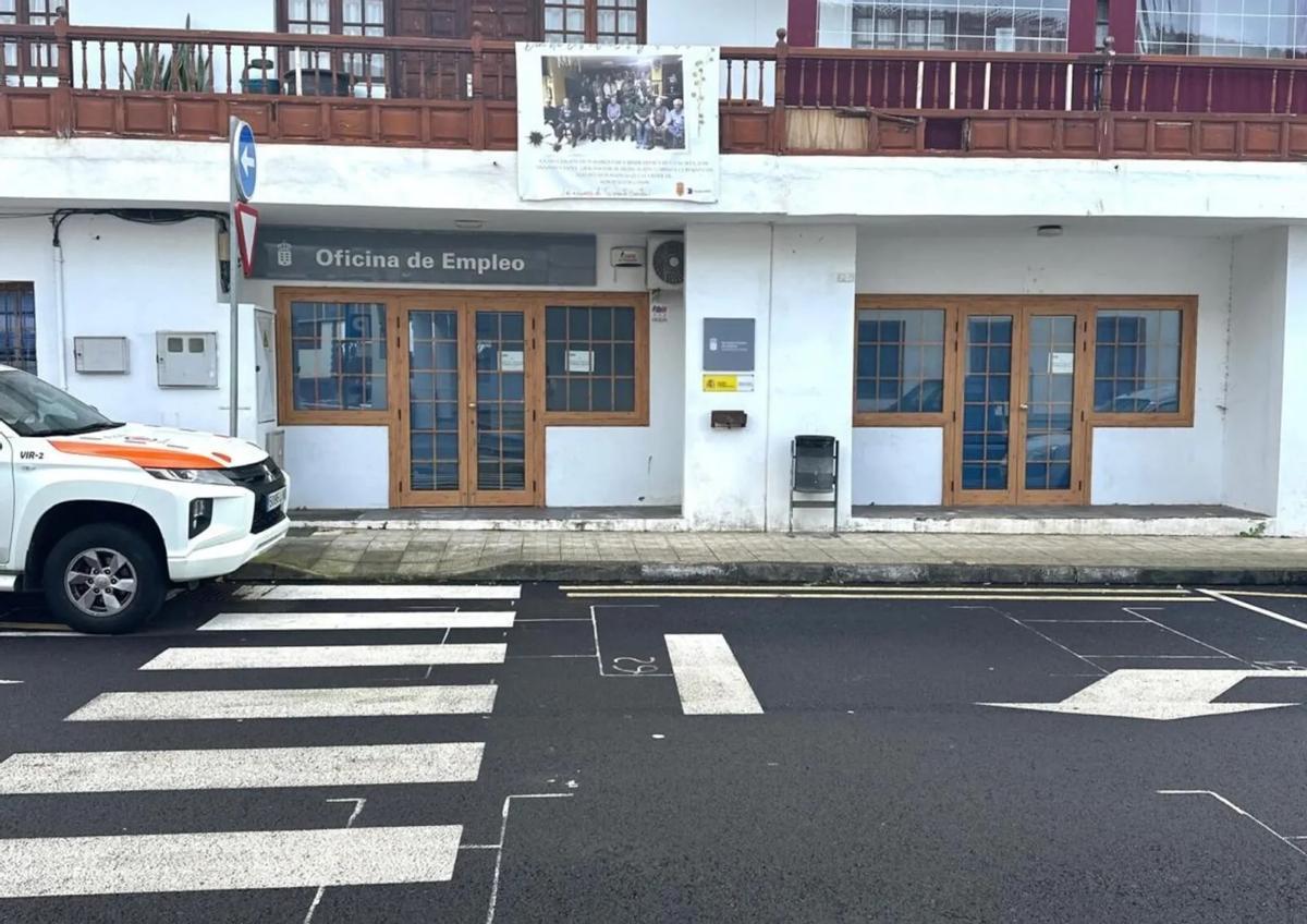 Las dependencias de la oficina del paro de Tacoronte llevan cerradas un año y medio por la existencia de gas radón