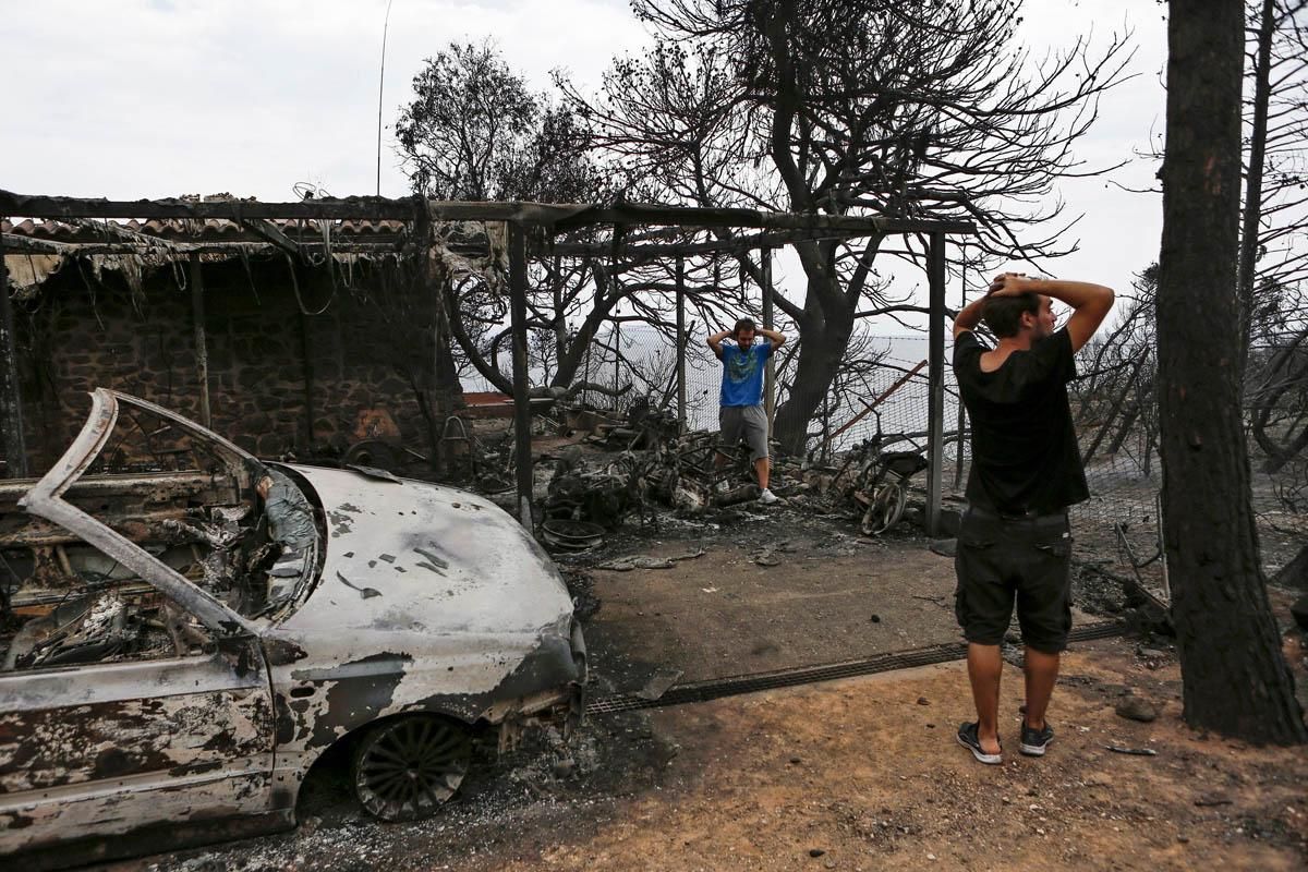 Los incendios que rodean Atenas