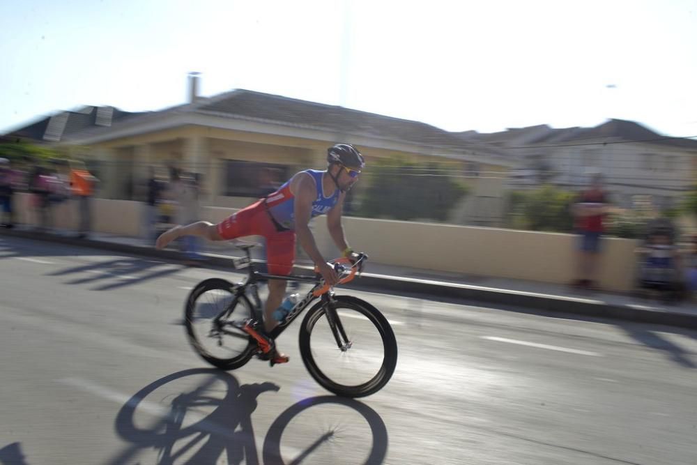 Llegada a la meta del Triatlón Villa de Fuente Álamo