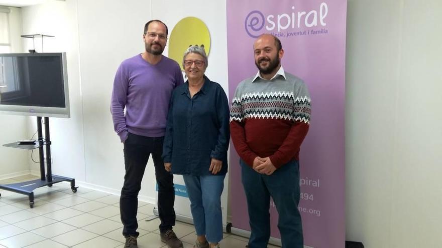 Mercè Borràs, con Contreras y Torrens en el centro del Molinar.