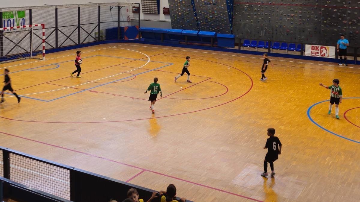 Un partido de categorías inferiores del Lenense.