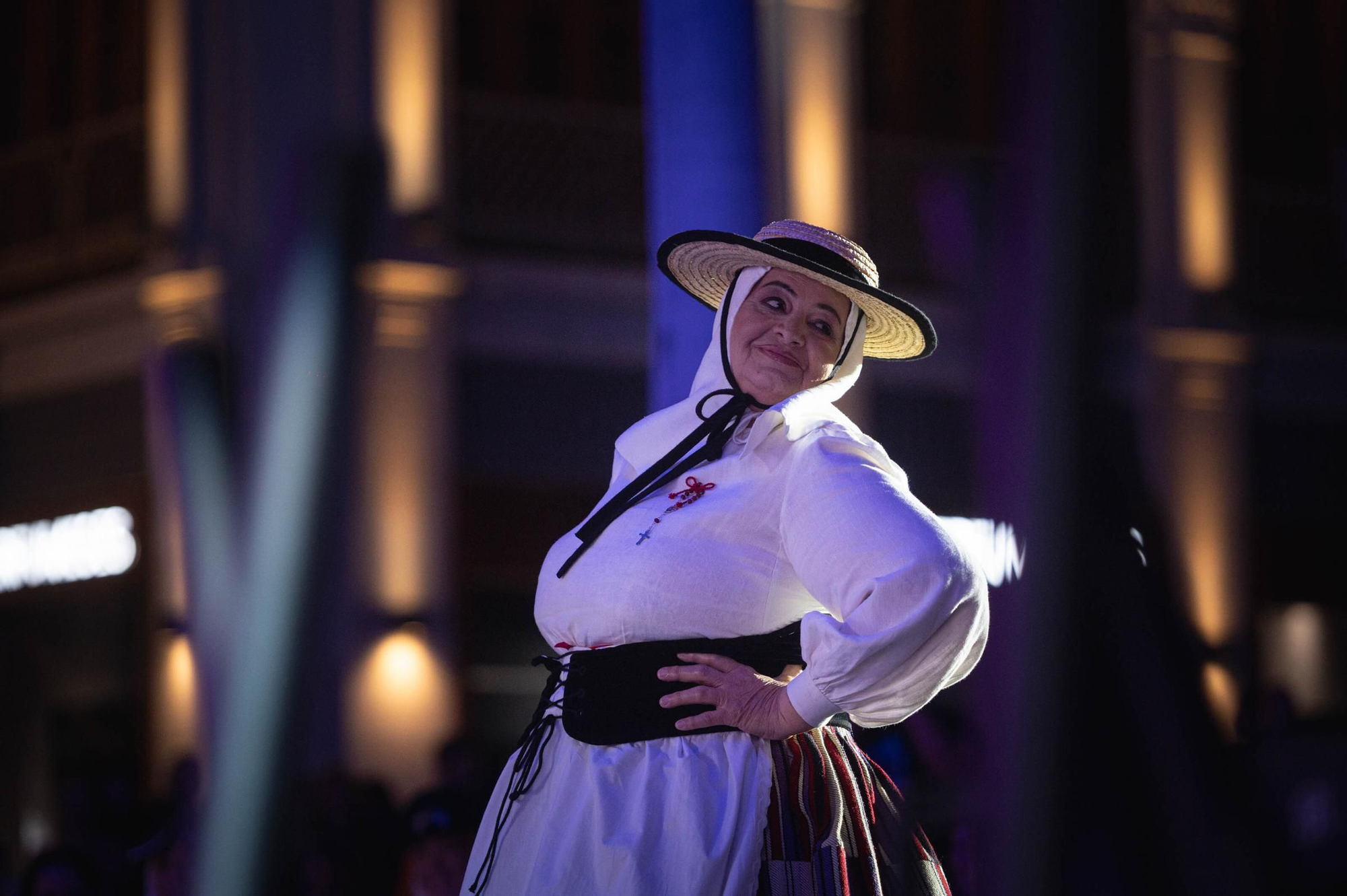 Gala de elección de la primera reina de los mayores de las Fiestas de Mayo