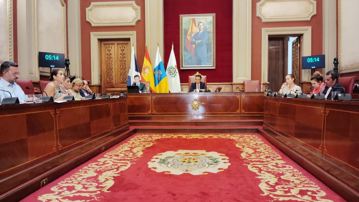 Comisión de Control del Ayuntamiento de Santa Cruz celebrada este jueves.