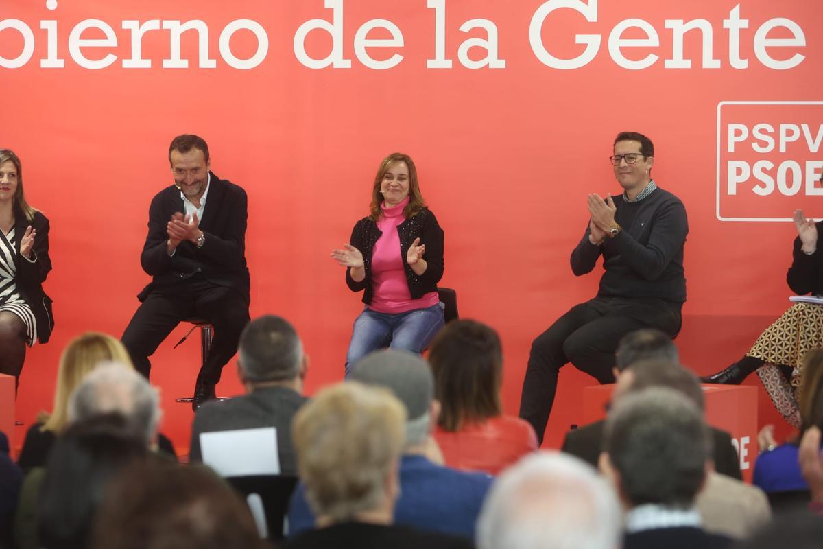 Un momento del foro sobre municipalismo en Elche