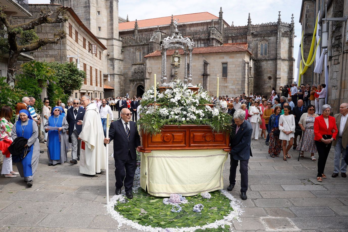 Pontevedra se emociona con su Corpus