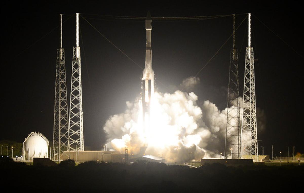 Llançament del coet ’Atlas V’, aquest dijous, des de Cap Canaveral, Florida.