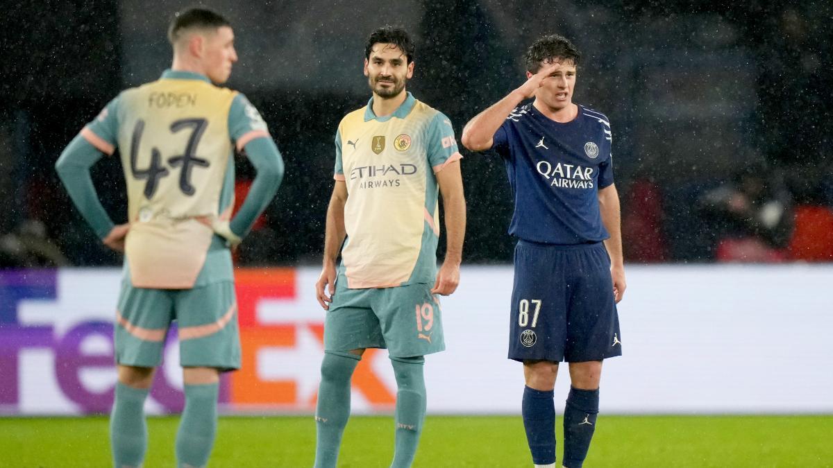 Joao Neves celebra frente a Gündogan y Foden