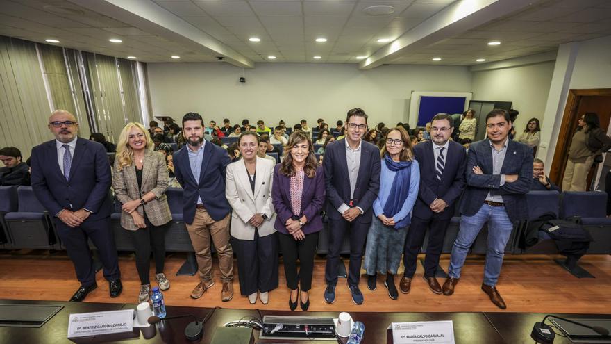 Primera jornada de &quot;La Asturias que funciona&quot;: la presidenta de FADE reclama &quot;equilibrio entre la Asturias verde y la industrial&quot;