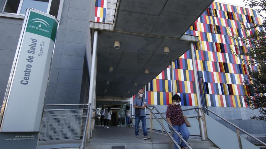 Las urgencias asumen el cierre de centros de salud por la tarde durante el verano en Córdoba