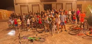 Fuentes de Ropel despide el verano con la carrera por Leticia Rosino y un homenaje a sus socios veteranos