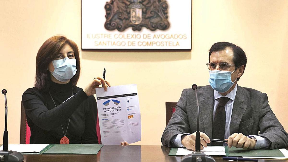 Firma del convenio ayer entre Xunta y Consello da Avogacía.   | // X. Á.