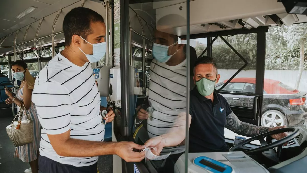 ¿Cuánto costará en Palma coger un bus de la EMT en 2024? Consulta los precios, bonos y descuentos